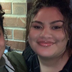 Meet your Posher, Cahrlotte